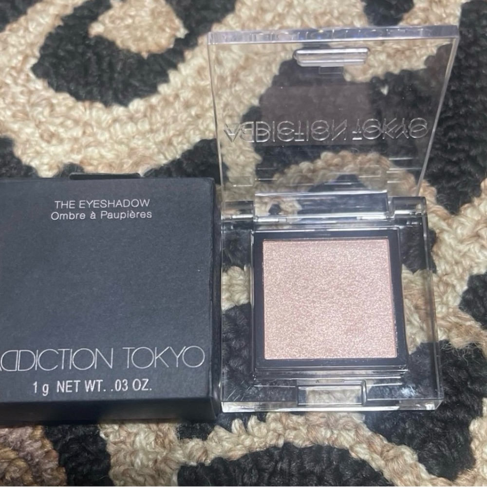 Addiction Tokyo The Eyeshadow (Engaged 011P)